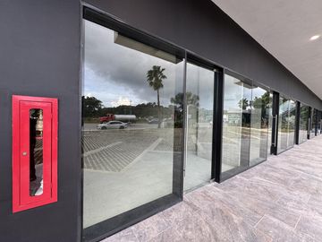 OFICINAS CONSULTORIOS Y LOCALES COMERCIALES MAGNNUS CENTER PLAYA DEL CARMEN