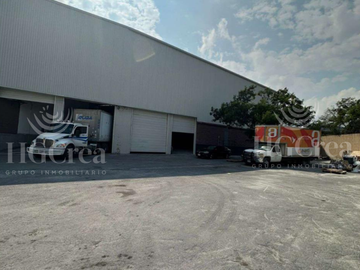BODEGA INDUSTRIALEN RENTA EN STA. CATARINA