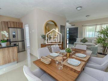 CASA EN VENTA EN PLAYA DEL CARMEN 3 HABITACIONES GYM, CASA CLUB ALBERCA, AREA GRILL, ROI, PLUSVALIA