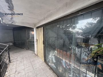 Local en Reforma