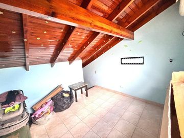 CASA EN VENTA MONTE GRANDE EXCELENTE ESTADO