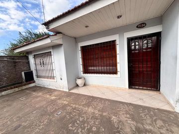 CASA EN VENTA MONTE GRANDE EXCELENTE ESTADO