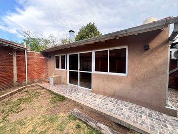 CASA EN VENTA MONTE GRANDE EXCELENTE ESTADO