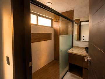 Casa en  venta con 4 recamaras en Lomas de Angelopolis Parque Zacatecas
