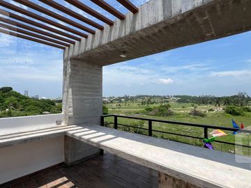 Departamento en Golf View con vista al Club de Golf