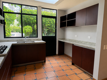 Venta de casa en Residencial Acueducto, Lomas Country Club, Interlomas