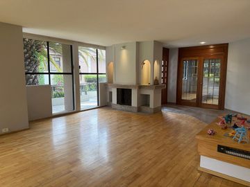 Venta de casa en Residencial Acueducto, Lomas Country Club, Interlomas