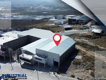 BODEGA EN RENTA Y VENTA EN SANTA CATARINA