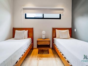 Penthouse de Lujo con Inquilino Activo | Flujo Inmediato en la Mejor Ubicación de Playa del Carmen