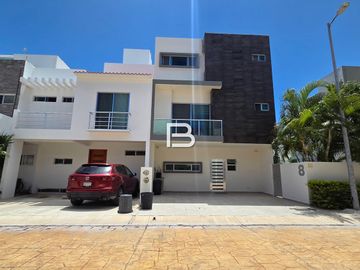 Casa en Venta Residencial Arbolada Cancun