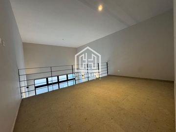 CASA DE 3 RECÁMARAS, TERRAZA, BALCÓN,ALBERCA PRIVADA. PLAYA DEL CARMEN. ENTREGA INMEDIATA.