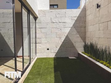 CASA EN VENTA EN SAN ÁNGEL V
