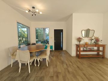 VENTA CASA BARRIO SAN GABRIEL. UNA PLANTA. PILETA