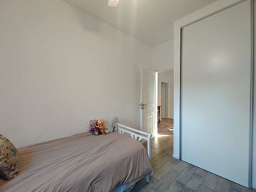 VENTA CASA BARRIO SAN GABRIEL. UNA PLANTA. PILETA
