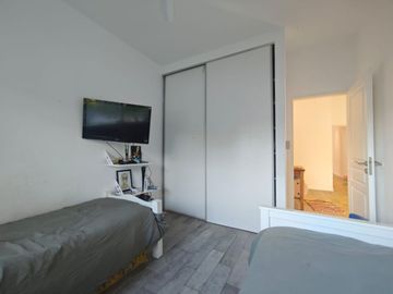 VENTA CASA BARRIO SAN GABRIEL. UNA PLANTA. PILETA
