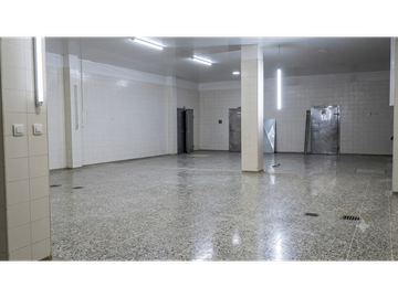Se Arrienda Bodega de Producción Engativa Industrial 900 m²