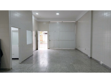 Se Arrienda Bodega de Producción Engativa Industrial 900 m²