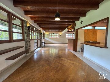 Huitzilac Morelos propiedad con Chalet y jardines fraccionamiento Saint Moritz