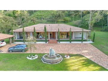 Venta de Finca en Vereda Yarumal, Sector Sajonia Rionegro