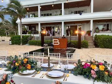 En Venta Casa-Hotel de 6 Habitaciones en Isla Blanca