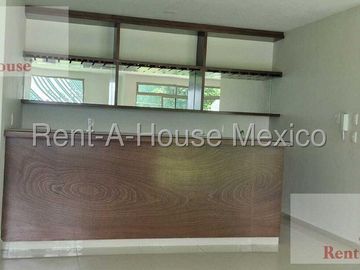 Casa en Venta en Lomas Verdes , Naucalpan de Juarez JL 26-262.