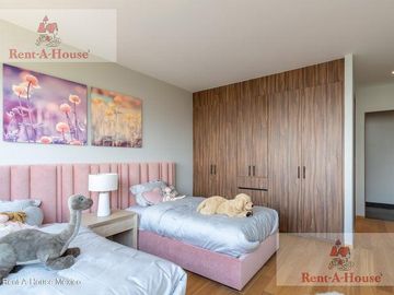Departamento en Venta en Huixquilucan, Bosque Real  AF 25-3101