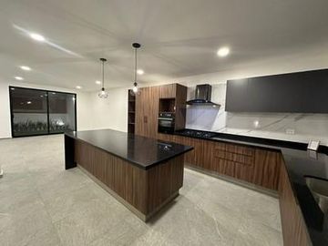 En Venta Casa Nueva en fraccionamiento  Parque Nayarit, Lomas de Angelópolis III, Puebla