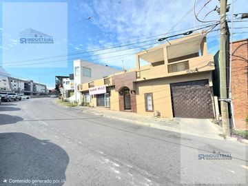 CASA EN VENTA CUMBRES