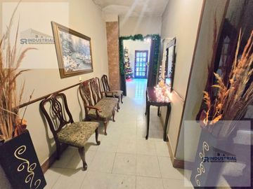 CASA EN VENTA CUMBRES