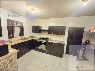 CASA EN VENTA CUMBRES