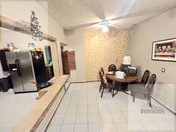 CASA EN VENTA CUMBRES