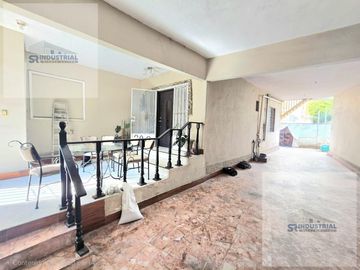 CASA EN VENTA CUMBRES