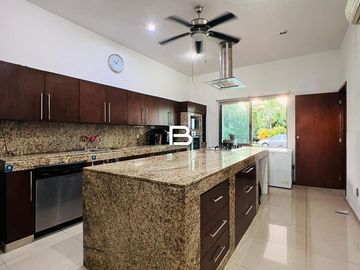 Casa en Residencial Cumbres