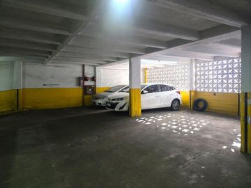 VENTA TRES AMBIENTES C/ BALCÓN EN TORRE COLEGIALES