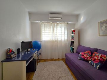 VENTA TRES AMBIENTES C/ BALCÓN EN TORRE COLEGIALES