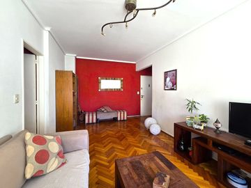 VENTA TRES AMBIENTES C/ BALCÓN EN TORRE COLEGIALES