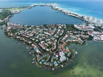 Terreno en Venta en Isla Dorada Cancún Quintana Roo