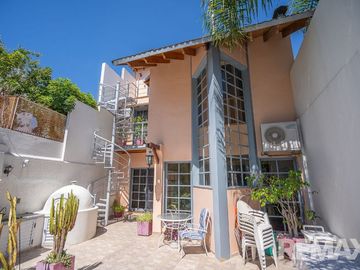 IMPECABLE CASA 6 AMB B° RIVER +JARDIN + PILETA
