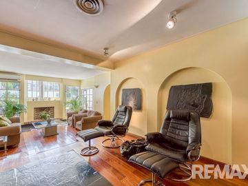 IMPECABLE CASA 6 AMB B° RIVER +JARDIN + PILETA