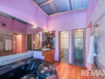 IMPECABLE CASA 6 AMB B° RIVER +JARDIN + PILETA