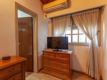 VENTA Casa 6 Amb. Con Piscina y Quincho en PALOMAR