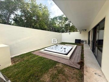 Casa en Fraccionamiento Vía Cumbres