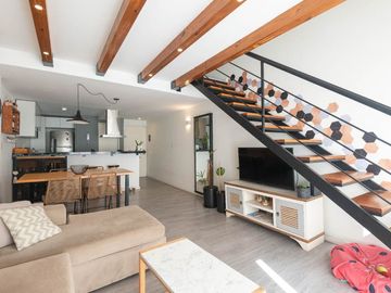 VENTA DEPARTAMENTO DUPLEX 3 AMBIENTES COLEGIALES