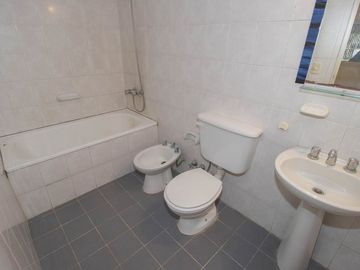 VENTA DEPARTAMENTO 4 AMB/COLEGIALES/ APTO CREDITO