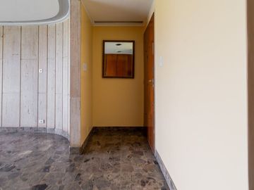 VENTA DEPTO 5 AMB EN FLORES APTO CREDITO