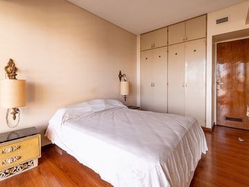 VENTA DEPTO 5 AMB EN FLORES APTO CREDITO