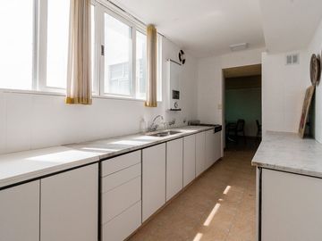 VENTA DEPTO 5 AMB EN FLORES APTO CREDITO