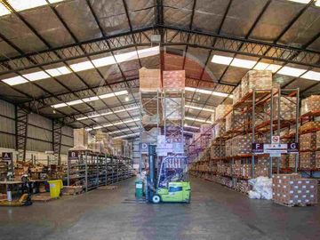 VENTA GALPON/DEPOSITO INDUSTRIAL 3300 m2, GARIN