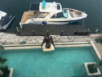Casa en Renta en Puerto Cancun con Muelle Privado para Yate