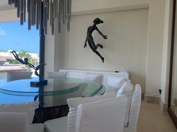 Casa en Renta en Puerto Cancun con Muelle Privado para Yate